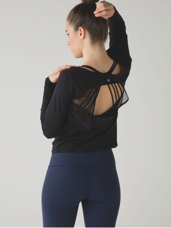 Lululemon If You're Lucky II Long Sleeve Tee Yoga Pilates Ballet Core Sz 12 - Picture 1 of 9